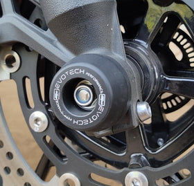 Evotech Front Spindle Bobbins for Kawasaki Z900 (2017-2022)